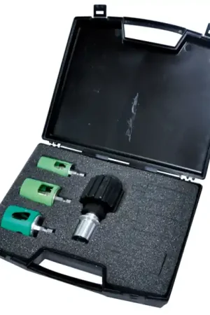 COFFRET REDRESSEUR/EBAVUREUR POIGNEE +3 TETES Ø16-20-25/26 Quantité Limitée