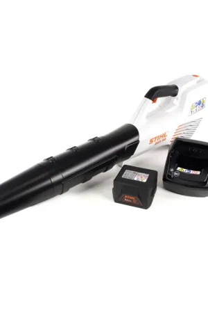 Stihl BGA 56 Souffleur sans fil 36 V + 1x Batterie Li-Ion AK 20 + Chargeur Stihl AL 101 Marque