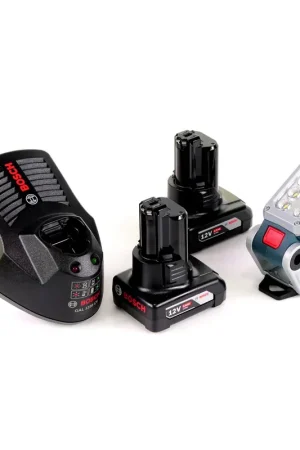 Offre Spéciale Lampe sans fil GLI 12V-330 DeciLED Bosch + 2 batteries 6,0 Ah + chargeur