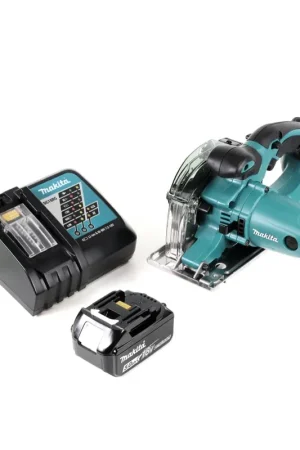Jusqu'à Épuisement Des Stocks Makita DCS 552 RT1 Scie circulaire portative métal 18 V sans fil 136 mm + 1x batterie 5,0 Ah et chargeur + lame de scie et lunettes de protection