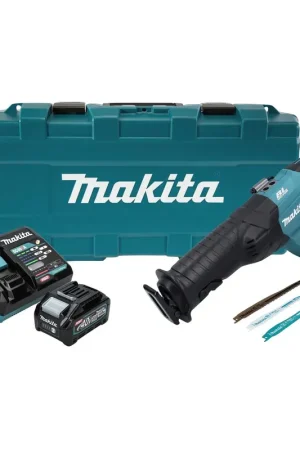 Promotion Makita JR 001 GM101 Scie réversible sans fil 40 V max. Scie sabre brushless XGT + 1x batterie 4,0 Ah + chargeur + coffret
