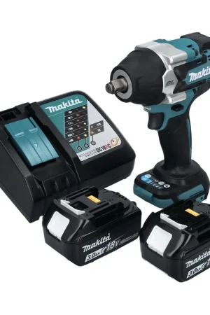 Makita DTW 700 RF Visseuse à chocs sans fil 18 V 700 Nm 1/2" XPT Brushless + 2x Batteries 3,0 Ah + Chargeur Pas Cher
