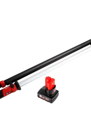 Remise Milwaukee M12 UHL-601 Baladeuse LED pour capot sans fil 12 V + 1x Batterie Li-Ion 6,0 Ah - sans chargeur