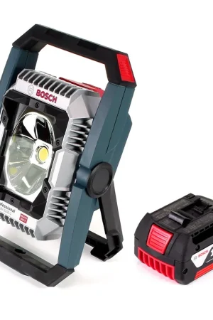 Bosch GLI 18V-2200 C Projecteur de chantier sans-fil 18V 2200lm Bluetooth + 1x 4,0 Ah Batterie - sans chargeur (0601446501) Meilleure Vente