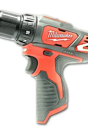 Milwaukee M12 BDD 202C Perceuse-visseuse sans fil 12V Li-ion + 2x Batteries Milwaukee + Chargeur + Coffret Offre Exclusive