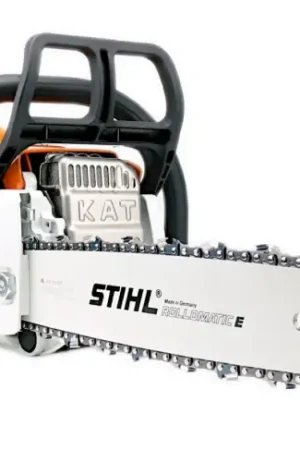 Commander Maintenant STIHL MS 170 Tronçonneuse avec longueur de coupe de 30 cm + Chaîne de 1,1 mm (1130 200 0296)