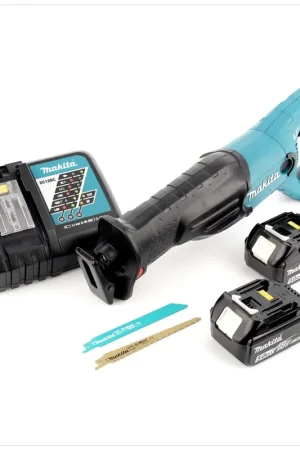 Vente Flash Makita DJR 182 Batterie Li-ion 18V Scie sabre Recipro avec chargeur, deux batteries 5 Ah et 2 lames de scie
