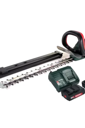 Metabo AHS 18-55 V Taille-haies sans fil 18 V 53 cm + 2x batterie 2,0 Ah + chargeur Commander Maintenant