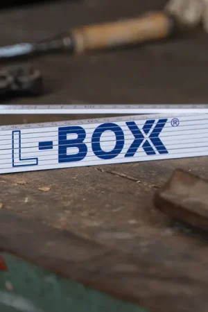 Satisfait Ou Remboursé Le mètre pliant en bois L-BOXX pour les professionnels