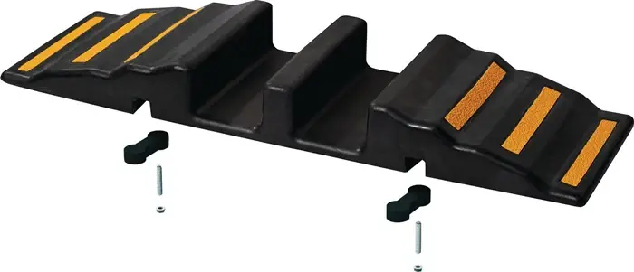 Prix Promo Pont de tuyau en caoutchouc ( 4000350065 ) L850xl380xH90mm 6 bandes réfléchissantes