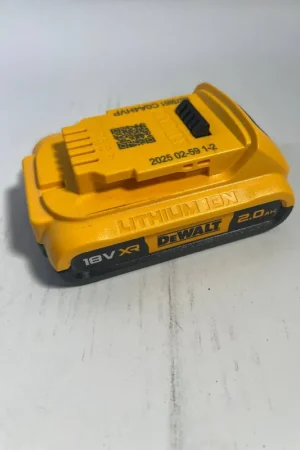 DeWalt DCB 183 Akkupack 18 V 2,0 Ah / 2000 mAh XR Li-Ion Akku - mit Ladestandanzeige - Leicht Gebraucht Remise