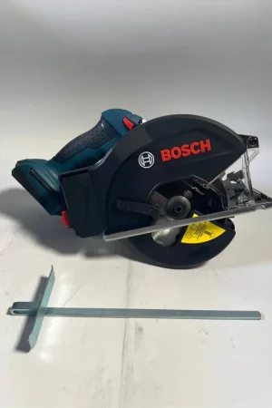 Vente Directe Bosch GKM 18V-50 Professional Akku Metall Handkreissäge 18 V 136 mm ( 06016B8001 ) Brushless + L-Boxx - ohne Akku, ohne Ladegerät - Leicht Gebraucht