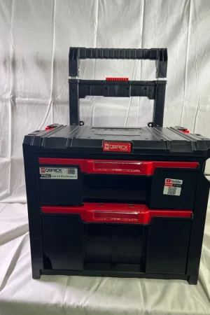 Seulement Aujourd'hui Qbrick System PRO Cart 2.0 Plus Drawer 2 mobile Box auf Rädern 520 x 415 x 660 mm 9,5 l 12 l abnehmbarer Doppelteleskopgriff - Beschädigt
