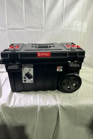Réduction Qbrick System ONE Trolley Vario stapelbar 605 x 405 x 345 mm 44 l IP66 mit Laufrädern auf Metallachse - Beschädigt