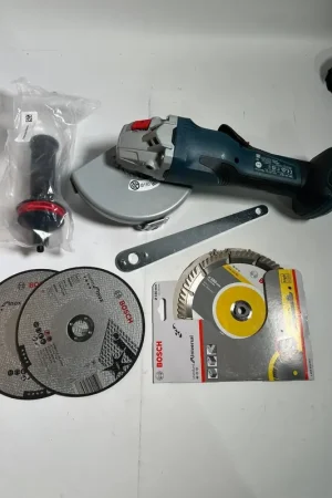 Prix Promo Bosch GWS 18V-180 P Professional Akku Winkelschleifer 18 V 180 mm ( 06019H6L02 ) Brushless + L-Boxx - ohne Akku, ohne Ladegerät - Stark Gebraucht