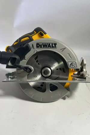 DeWalt DCS 570 N Akku Handkreissäge 18 V 184 mm Brushless Solo - ohne Akku, ohne Ladegerät - Reparaturgerät Top Vente