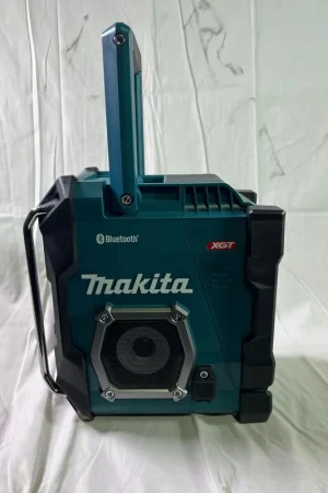 Livraison Express Makita MR 002 GZ Akku Radio 12 V - 40 V max CXT LXT XGT FM 3,5 mm AUX USB IP65 Solo - ohne Akku, ohne Ladegerät - Reparaturgerät
