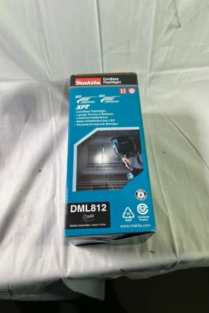 Prix Bas Makita DML 812 Akku Handstrahler 18 V 1250 lm LED Solo - ohne Akku, ohne Ladegerät - Reparaturgerät