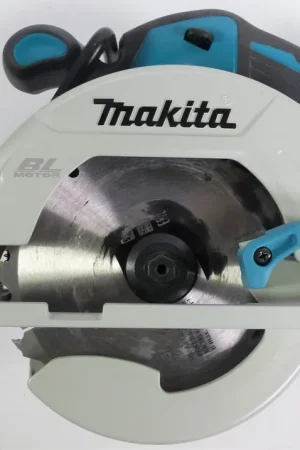 Dernier Modèle Makita DHS 680 Z Akku Handkreissäge 18V 165 mm Solo - Leicht Gebraucht