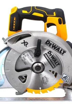 DeWalt DCS 570 M2T Akku Handkreissäge 18 V 184 mm Brushless + 2x Akku 4,0 Ah + Ladegerät + TSTAK Certifié