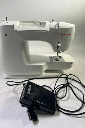 Petit Prix Singer Fashion Mate 3333 Machine à coudre 60 watts 23 programmes de couture
