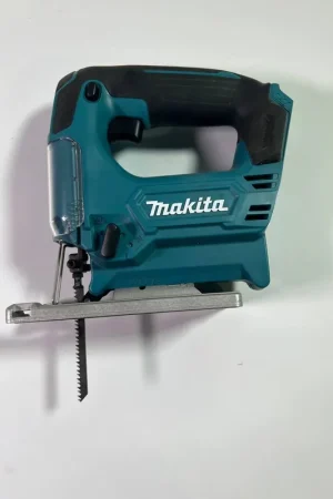 Makita JV 101 DZ Scie sauteuse sans fil 10,8V Solo - sans batterie, sans chargeur Certifié